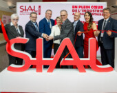 Une poignée de dignitaire participait mardi à l'ouverture officielle du Salon international de l'alimentation à Toronto.  