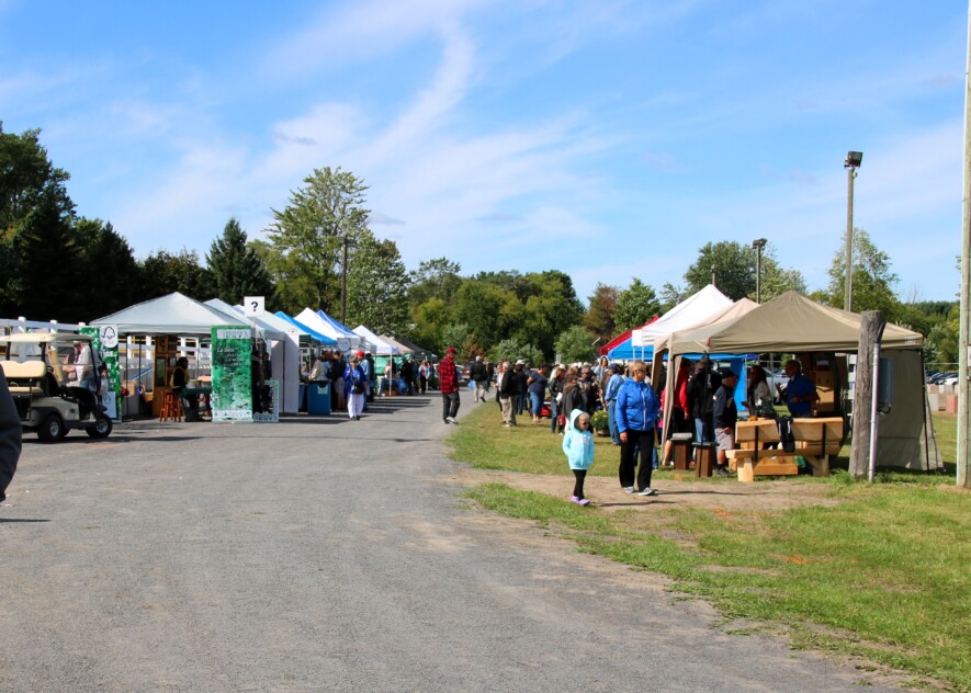 Boisés Est ramène l'Expo Bois et Forêt à Riceville après un hiatus de cinq ans.  