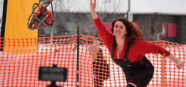 « Madam Trapper Contest » lors du Yukon Sourdough Rendezvous 2017. Photo : Kelly Tabuteau  