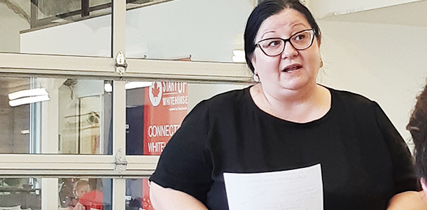 Lily Crist, présidente de l’Alliance des femmes de la francophonie canadienne, était présente au Yukon en juin dernier à l’occasion de l’AGA de l’organisme Les EssentiElles.
Photo : Maryne Dumaine  