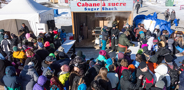 Un appel aux bénévoles sera bientôt lancé pour compléter l’équipe chargée d’accueillir le public dans cette nouvelle formule de cabane à sucre le vendredi 21 février.
Photo :  Fred Lauk  