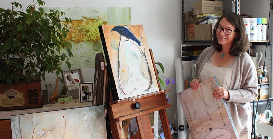 Marie-Hélène Comeau, artiste multi-disciplinaire yukonnaise, fait rayonner la francophonie au Canada mais aussi à l’international. &mdash; Photo : Archives AB