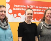 Geneviève Tremblay, Maud Caron et Julie Dessureault, trois des quatre organisatrices du Salon du livre 2023. Stéphanie Moreau, la quatrième organisatrice, est absente de la photo. &mdash; Photo : Camille Boyer