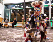 L’investissement d’Expedia Group accélérera la mise en oeuvre de l’appel à l’action 92 de la Commission de vérité et de réconciliation. Il aidera le développement du tourisme autochtone. &mdash; Photo : Destination Canada