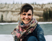 Geneviève Doyon est une des dix finalistes au Prix du 125e. Si son équipe gagne, elle réalisera deux mastodontes qui parcourront les routes du Yukon pour célébrer l’héritage, le patrimoine et l’histoire yukonnaise. &mdash; Photo : Emeraude Dallaire