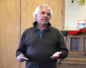 Yann Herry, président de la SHFY, est un passionné d’histoire. « Mon action a toujours été de mettre en place des institutions, mais aussi de montrer cette présence francophone au Yukon, au Canada et en Amérique du Nord », rapporte-t-il. &mdash; Photo : Gwendoline Le Bomin