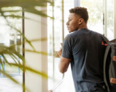 Des établissements postsecondaires francophones hors Québec s’inquiètent vivement du plafonnement du nombre de permis d’études annoncé en janvier 2024. &mdash; Photo : Pexels