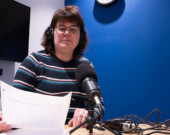Angélique Bernard en plein travail d’enregistrement. &mdash; Photo :  Vincent Bonnay