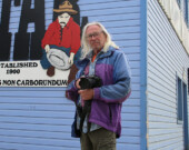 Vince Fedoroff a travaillé 34 ans au journal Whitehorse Star. Il souhaiterait contribuer au projet de Max Fraser qui consisterait à avoir un nouveau journal en ligne. &mdash; Photo : Maryne Dumaine