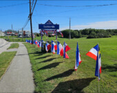 Le drapeau acadien est bien présent dans les villages de la région du sud-ouest de la Nouvelle-Écosse.  &mdash; Photo : Marc Poirier