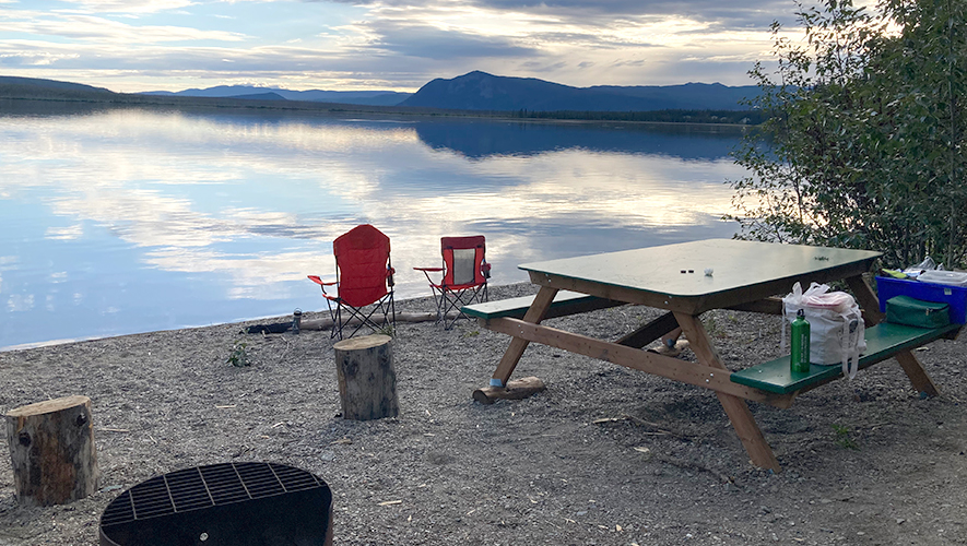 Le nouveau Règlement encadrant l’usage des parcs prévoit plusieurs changements. Par exemple, il instaure des heures de tranquillité sur les terrains de camping, de 23 h à 7 h. Les animaux de compagnie doivent être tenus en laisse dans les terrains de camping, les aires de loisirs de jour et sur les sentiers. &mdash; Photo : Gwendoline Le Bomin 