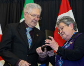 Joseph Rodolphe (Rudy) Couture a reçu l’Ordre du Yukon le 4 janvier dernier. &mdash; Photo : Gouvernement du Yukon