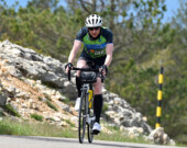 Julien Schroder a participé pour la première fois aux Championnats de cyclisme sur route du Yukon en juillet 2024. &mdash; Photo : Fournie