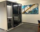 L’AFY dispose désormais de trois cubicules de travail qui permettent une réelle isolation phonique. Une belle option pour du personnel qui travaille souvent dans des bureaux partagés.  &mdash; Photo : Maryne Dumaine