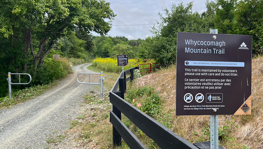 Le Sentier à Whycocomagh, en Nouvelle-Écosse.  &mdash; Photo : Jean-Philippe Giroux