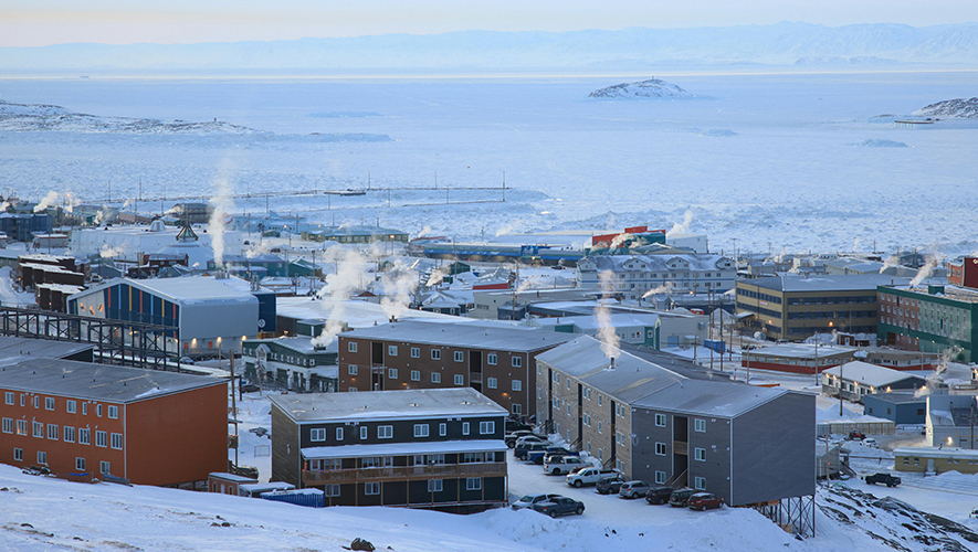 Les données d’un sondage auprès de 609 personnes habitant au Yukon, TNO et Nunavut indiquent une tendance en faveur de l’augmentation des dépenses militaires.  &mdash; Photo : Pexels-Rigo Olvera 