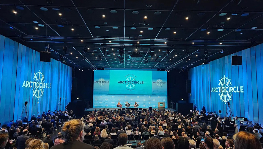 Arctic Circle est un important forum international consacré aux enjeux politiques, environnementaux et sociaux de la région circumpolaire. &mdash; Photo : Conseil international Gwich'in