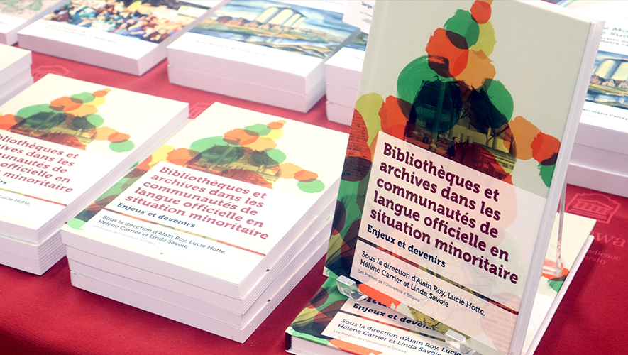 L’idée du livre Bibliothèques et archives dans les communautés de langue officielle en situation minoritaire : enjeux et devenirs est née lors d’un colloque organisé en 2020, en pleine pandémie.  &mdash; Photo : Lê Hai Huong Vu – Francopresse