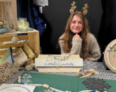 Avec son entreprise, Camille Cashaback St-Laurent participe, entre autres, au marché de Noël 
francophone, ArtisaNord. &mdash; Photo : Sandra St-Laurent