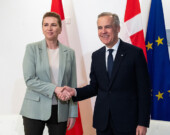 Lors d’une rencontre avec Mette Frederiksen, première ministre du Danemark, Mark Carney a rappelé le soutien du Canada à la souveraineté et à l’intégrité territoriale du Danemark, notamment du Groenland. &mdash; Photo : Lars Hagberg du Cabinet du premier ministre du Canada