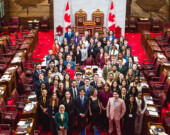 Le Parlement Jeunesse organisé par la FJCF est coordonné par le programme S’ENgage du Sénat, qui coordonne toutes les demandes scolaires ou d’organismes jeunesse, pour que les élèves ou étudiants accèdent à des connaissances approfondies sur le fonctionnement du Sénat. &mdash; Photo : FJCF
