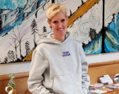 Lucy Steele-Masson est la cheffe de mission adjointe d’Équipe Yukon lors de Jeux d’hiver de l’Arctique 2026. &mdash; Photo : Angélique Bernard