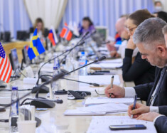 « L’avenir du Conseil de l’Arctique va dépendre de l’évolution d’autres enjeux internationaux, et notamment de la position des États-Unis et de la guerre en Ukraine. Et ça, c’est très difficile de prévoir comment ça va évoluer », Thierry Rodon, professeur au Département de science politique de l’Université Laval. &mdash; Photo : Roscongress-Vyacheslav Viktorov