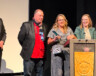 La cérémonie des prix d’excellence en affaires de la Chambre de commerce de Whitehorse s’est déroulée au Centre des arts du Yukon. Steve Berger-Husson et Sandra Jost, deuxième et troisième à partir de la gauche, reçoivent leur prix. &mdash; Photo : Maryne Dumaine