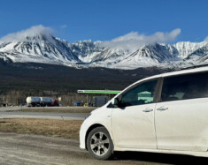 Adventure Time est un service de navette entre Haines Junction et Whitehorse. &mdash; Photo : Adventure Time