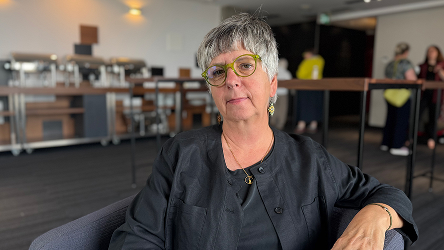 Isabelle Salesse estime que ce nouveau formulaire est « une excellente nouvelle ». Elle encourage la population à l’utiliser non seulement pour obtenir des services en français, mais également pour permettre au gouvernement de savoir où se trouvent les besoins les plus importants en matière de services en français. &mdash; Photo : Maryne Dumaine