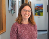 Céline Dewez est gestionnaire du service d’emploi et d’établissement de l’Association franco-yukonnaise.  &mdash; Photo : Archives A.B.