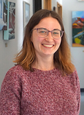 Céline Dewez est gestionnaire du service d’emploi et d’établissement de l’Association franco-yukonnaise.  &mdash; Photo : Archives A.B.