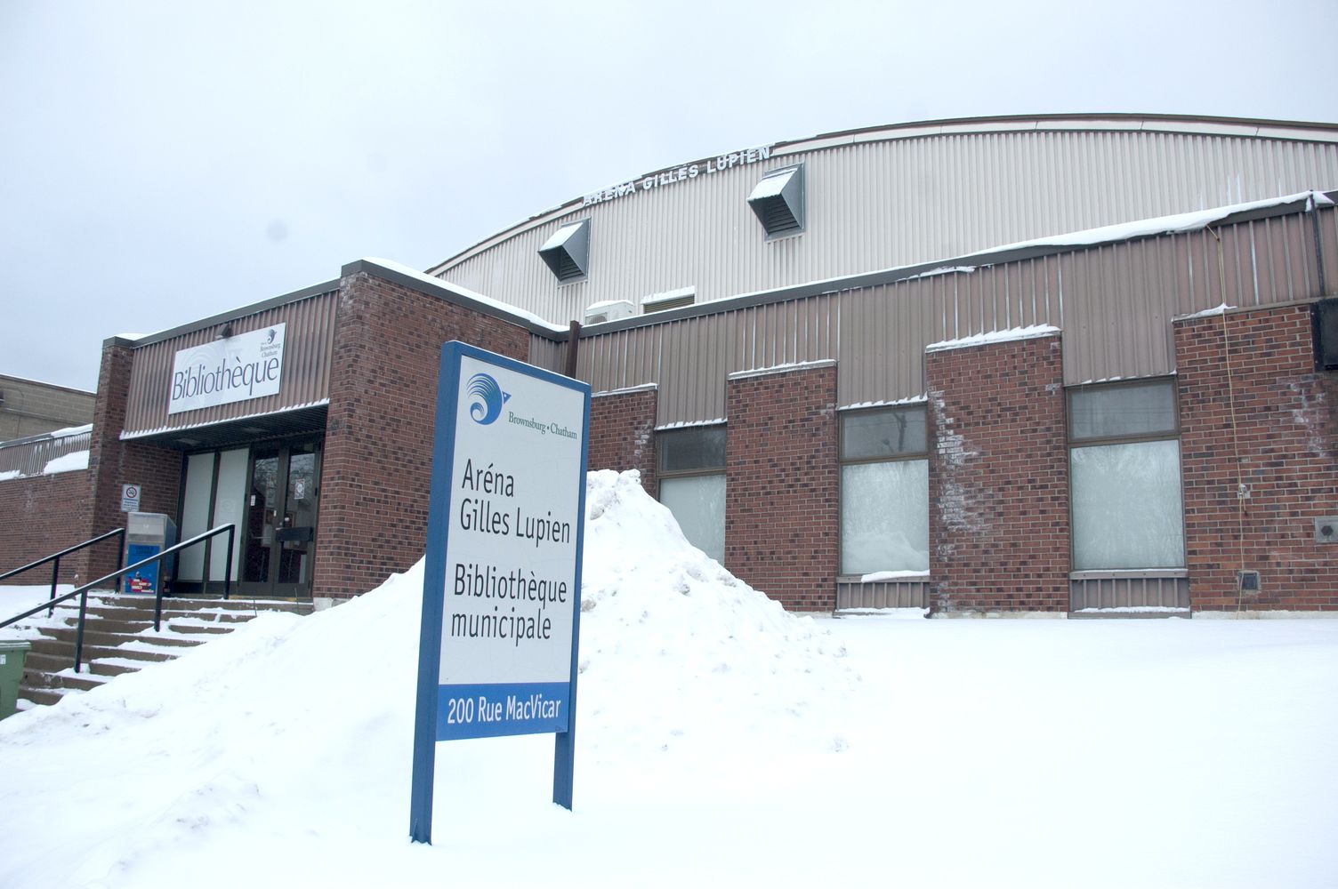 BrownsburgChatham reprend la gestion de son aréna Le Régional